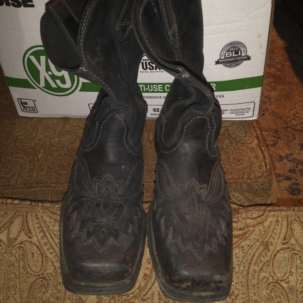 Ariat men's boots size 9 black